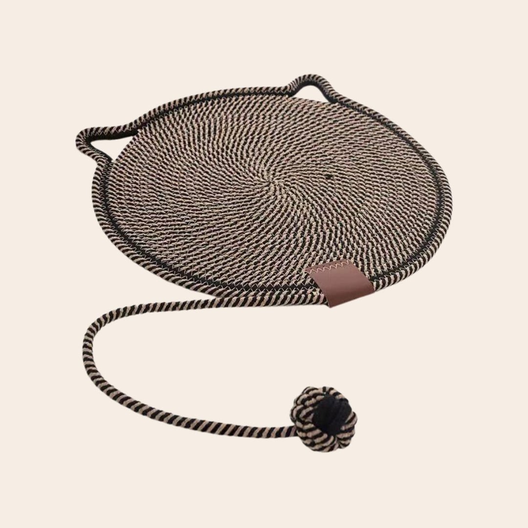Round Scratching Mat with Ball
